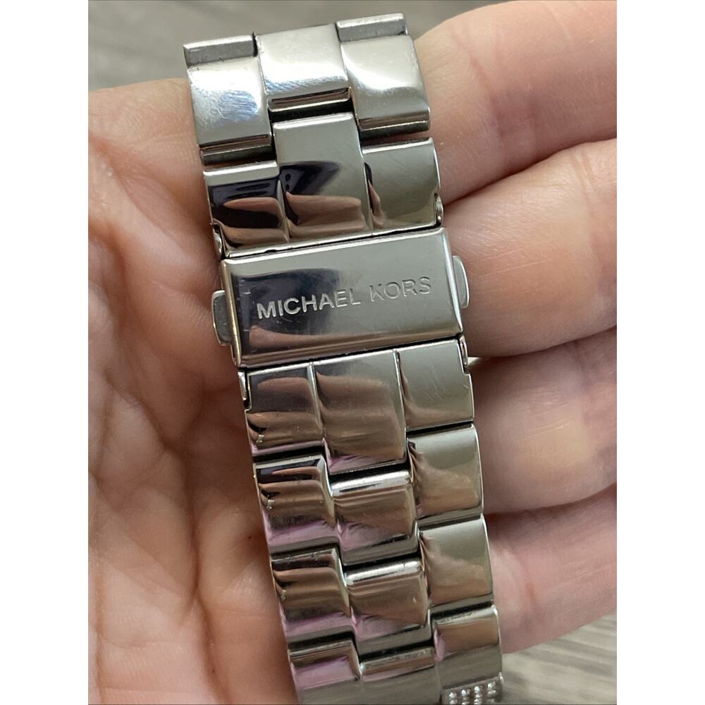 Michael Kors MK6788 Brynn Pavé Silver Chronograph Women's Watch - MSRP $495 - Picture 7 of 11